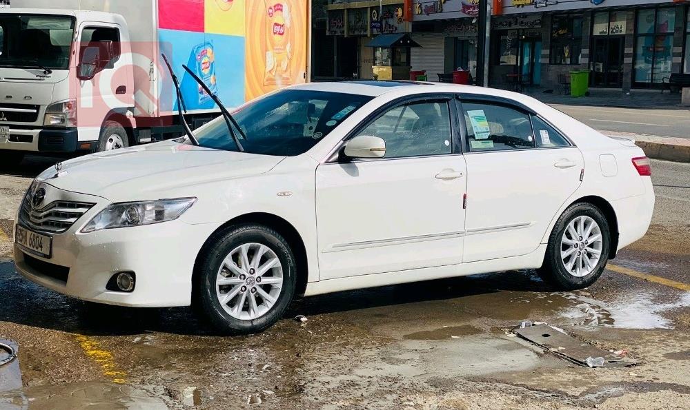 تۆیۆتا کامری